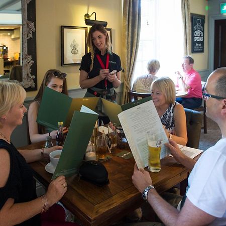 Green Dragon, Welton By Marston'S Inns South Cave Exterior foto