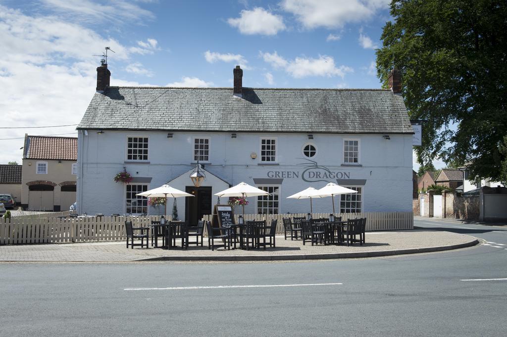 Green Dragon, Welton By Marston'S Inns South Cave Exterior foto